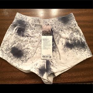 RARE FIND! Inner Glow Short Marble Dye Shorts, 3”, white and dark grey